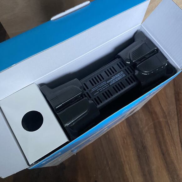 New Western Digital Easystore 4TB External USB 3.0 Desktop Hard Drive Backup - Picture 5 of 8